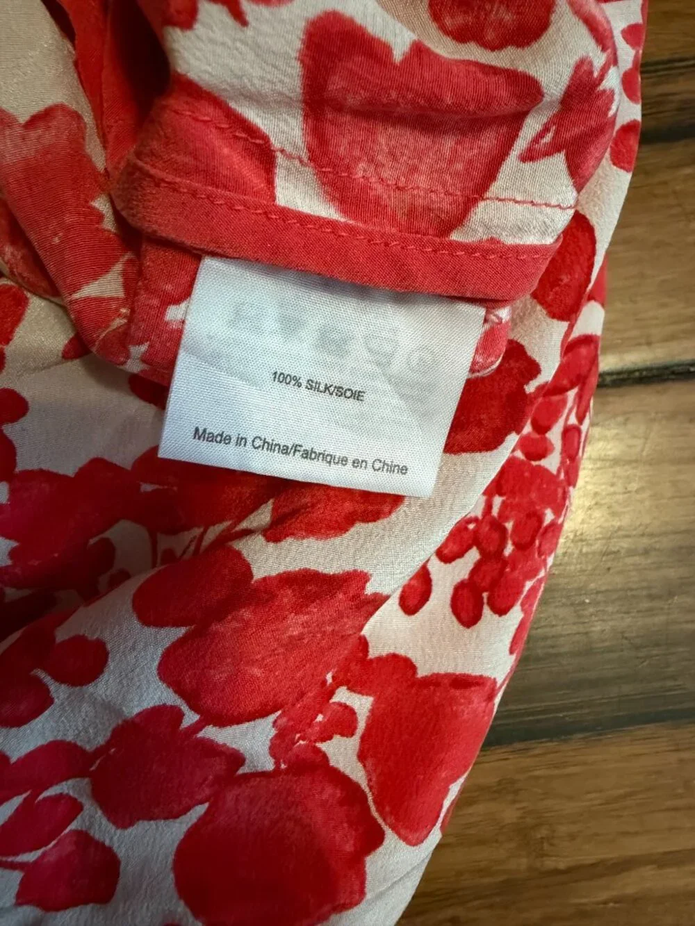 Tory Burch 100% Silk Red White Floral Print Shorts Resortwear Small